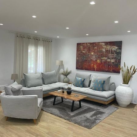 הוילה קאקובטוס Seaside Retreat House מראה חיצוני תמונה
