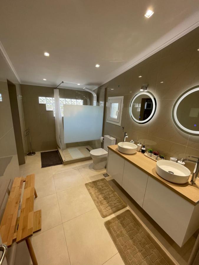 הוילה קאקובטוס Seaside Retreat House מראה חיצוני תמונה
