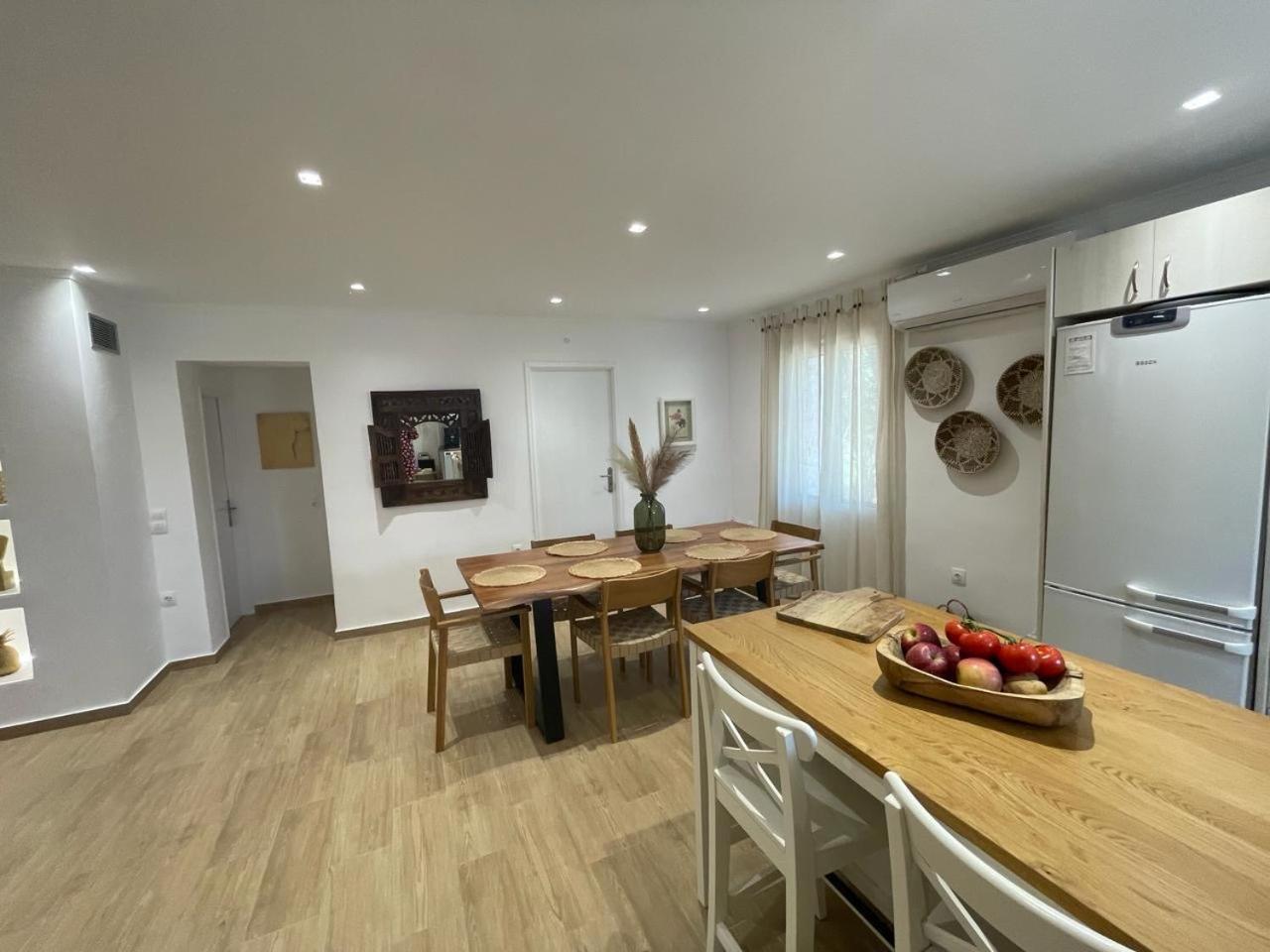 הוילה קאקובטוס Seaside Retreat House מראה חיצוני תמונה